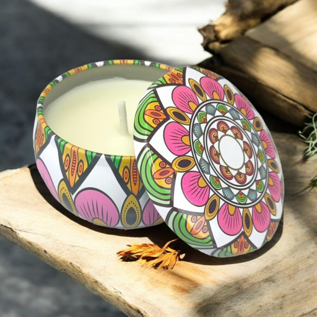 Vela Perfumada Suave em Latinha Decorada
