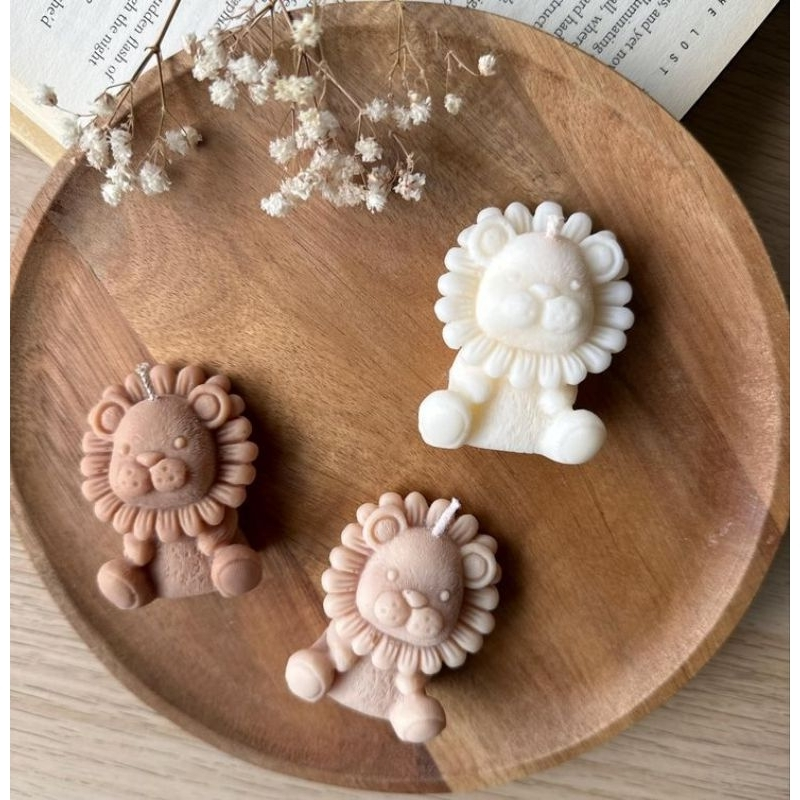 Lembrancinha Vela Perfumada Leãozinho Safari