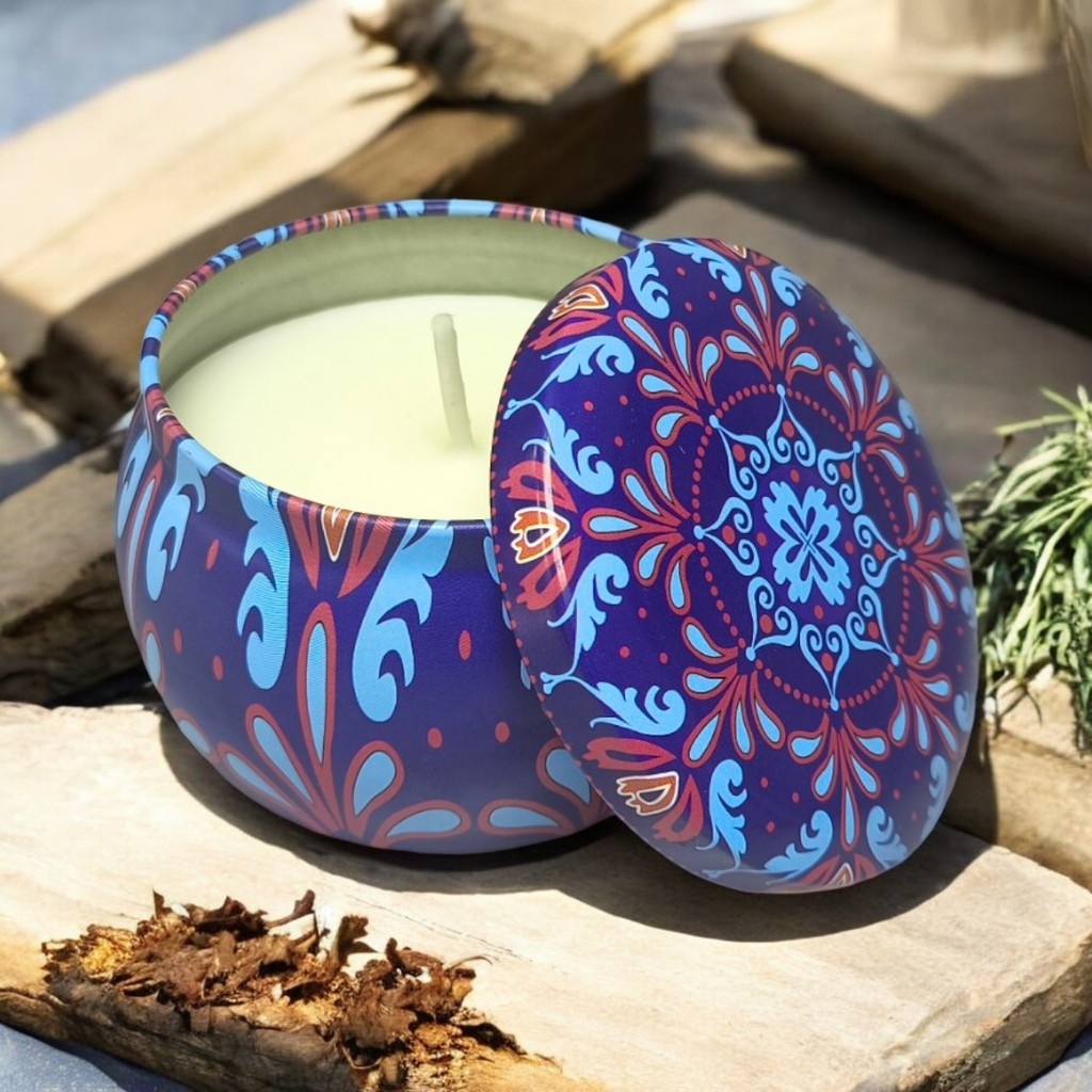 Vela Perfumada Suave em Latinha Decorada